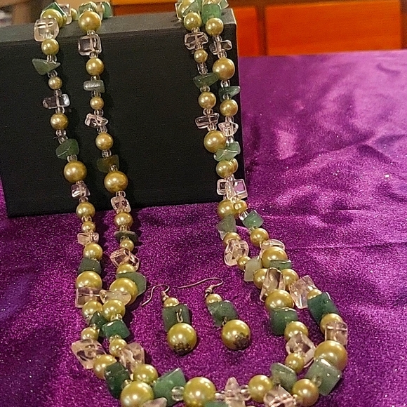 Jewelry - Picture 4 of 8